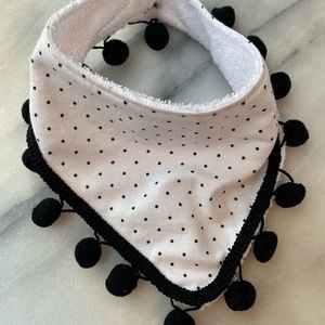 Pom Pom baby burping bib bibdana baby bandana